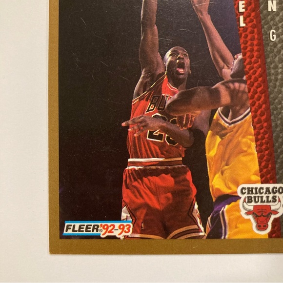 1992-93 Michael Jordan Fleer Basketball Card #32 Guard Chicago Bulls - Picture 4 of 12